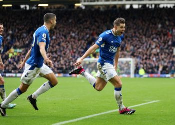 Everton 1-0 win over Arsenal dents Gunners’ title hopes