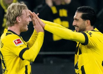 Dortmund take red-hot form to Stamford Bridge