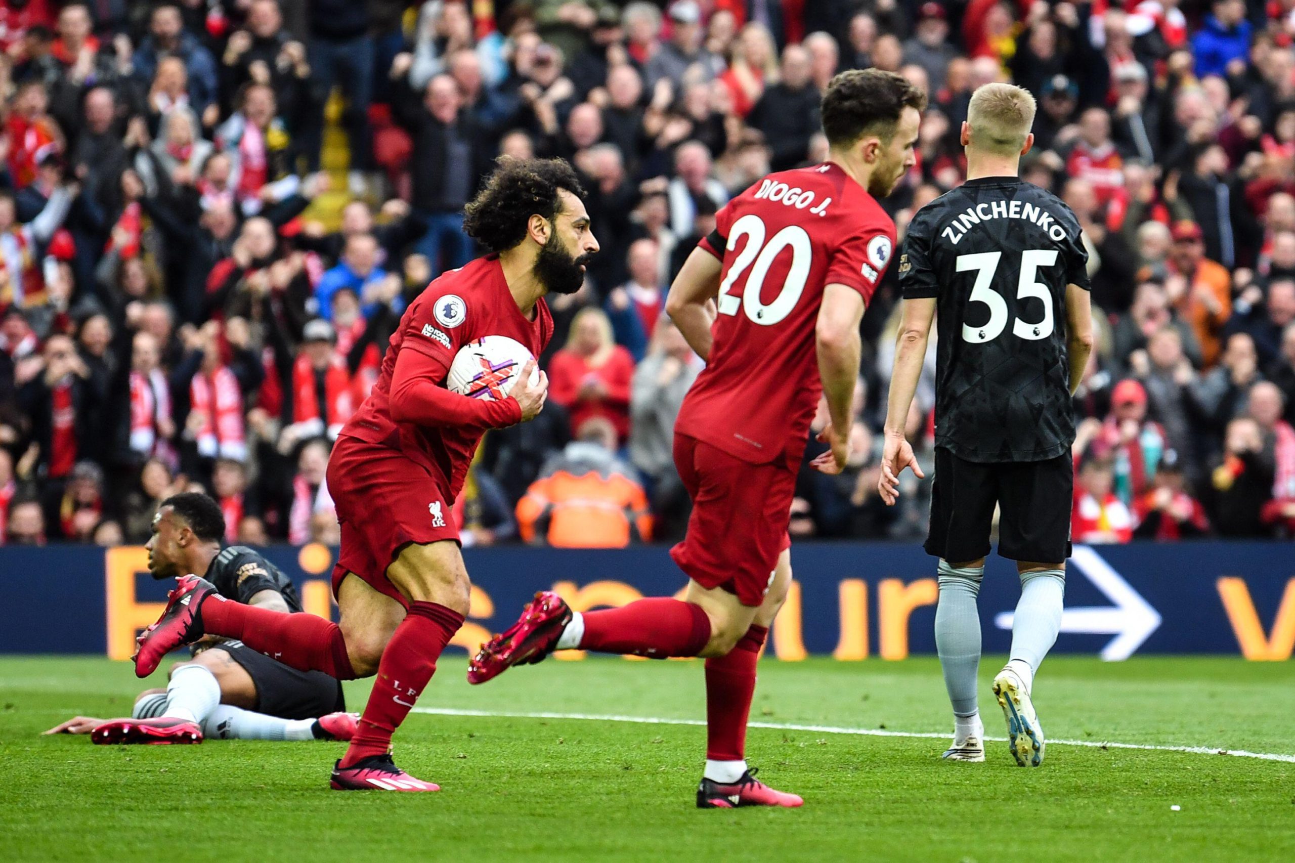 Liverpool 2-2 Arsenal: Firmino rescues a point for Liverpool after going two behind