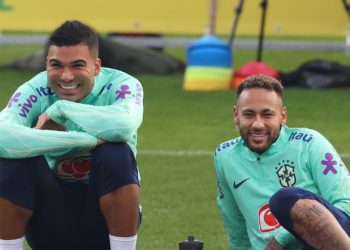 Neymar in the Premier League? Man Utd open transfer talks with PSG for Brazilian star