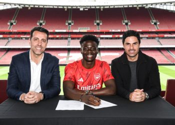 Official: Arsenal star Bukayo Saka signs new long-term contract