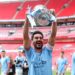 İlkay Gündoğan lifting mancity FA Cup