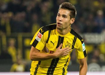 Raphael Guerreiro joins Bayern from Dortmund on free transfer