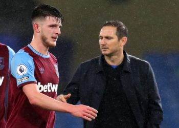 Regrets! Former Chelsea boss Lampard wanted to sign incoming Arsenal signing Declan Rice; saw him as future captain 
