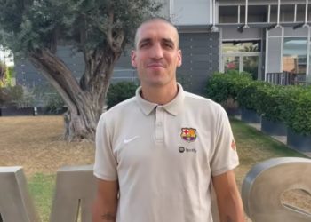 Barcelona complete the signing of Romeu from Girona