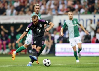 Harry Kane scores on Bundesliga debut, as Bayern begin season on a good note