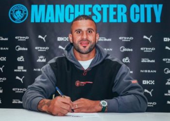 Kyle Walker signs new two-year contract extension at Manchester City