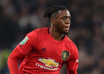 Manchester United rule Wan-Bissaka out for several weeks