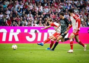 Bundesliga: Can Dormund, Leverkusen and Bayern Munich remain unbeaten?