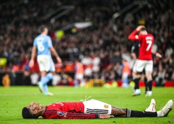 Erling Haaland strikes twice as City ease past United at Old Trafford