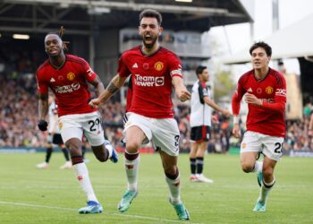 Bruno Fernandes’ added time winner helps Man United overcome Fulham