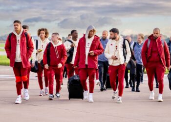 ‘Stay calm’ – Ten Hag urges his Man United troops