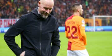 Manchester United on brink of Champions League exit after draw in Turkey