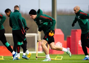 EPL: West Ham host Man United at London Stadium